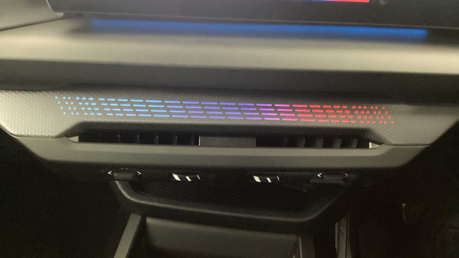 Used BMW 2 Series 2025 for sale - 76540726: Photo 28