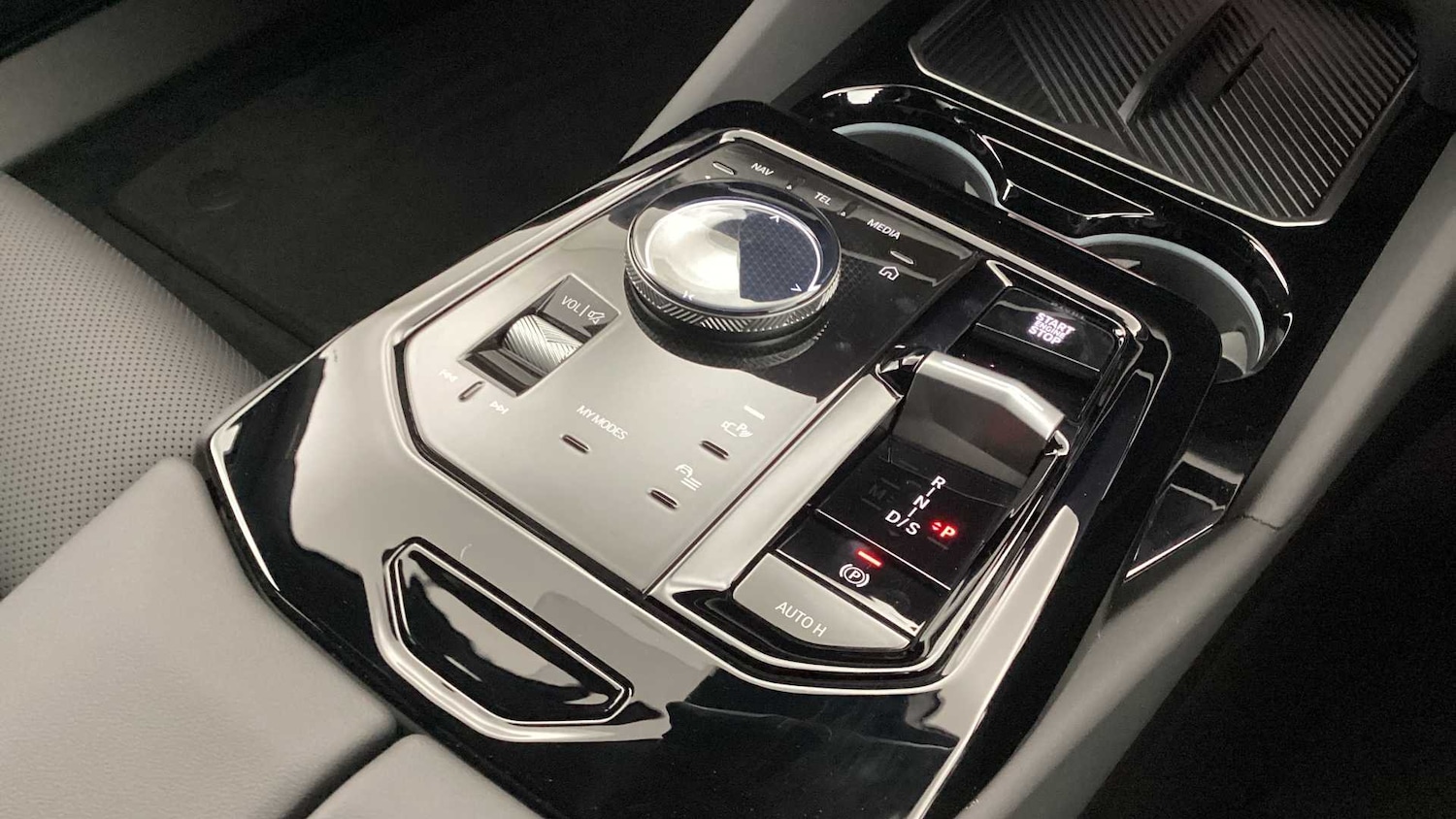 Used BMW 5 Series 2025 for sale - 76610550: Photo 10