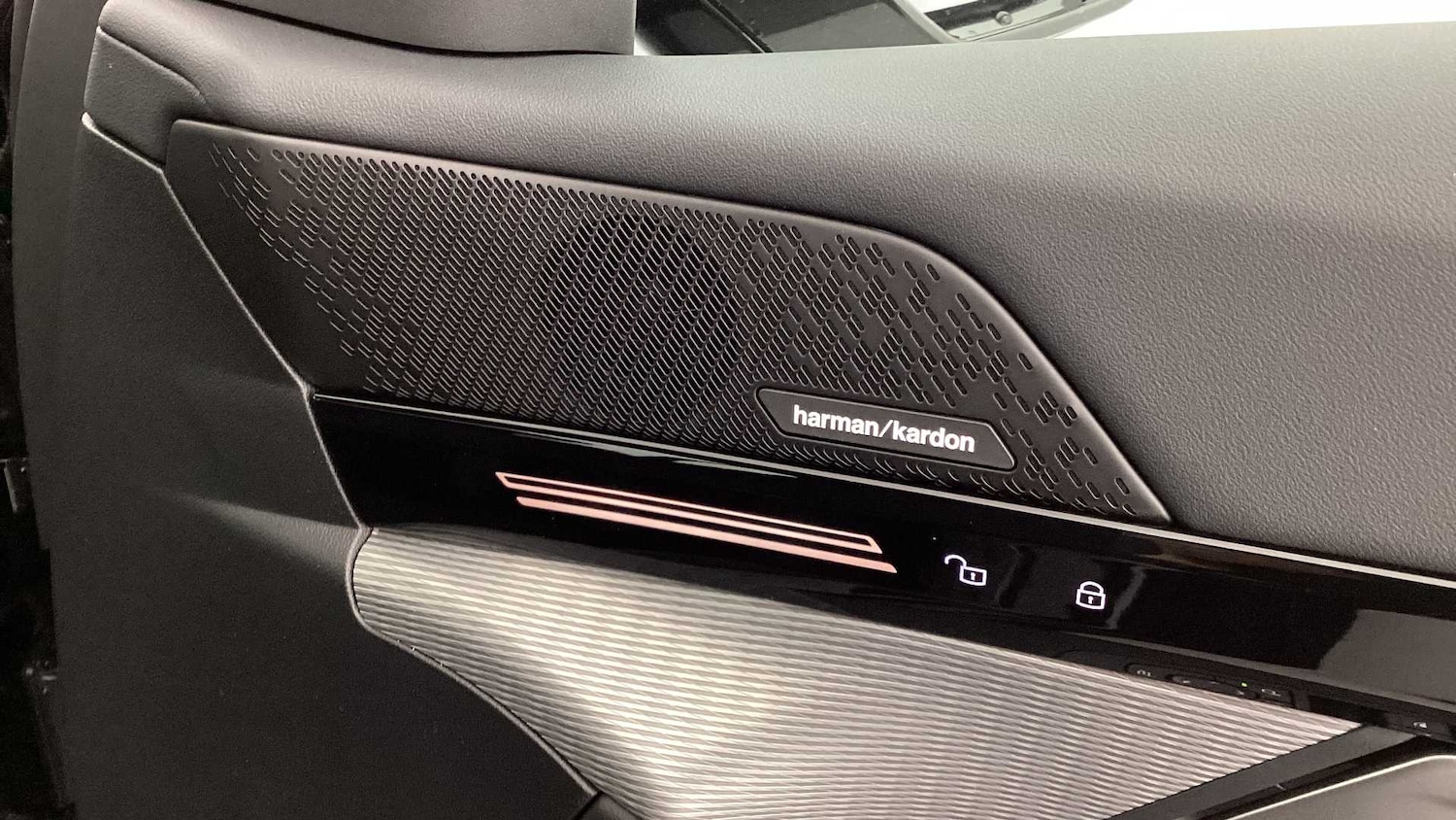 Used BMW 5 Series 2025 for sale - 76610550: Photo 18