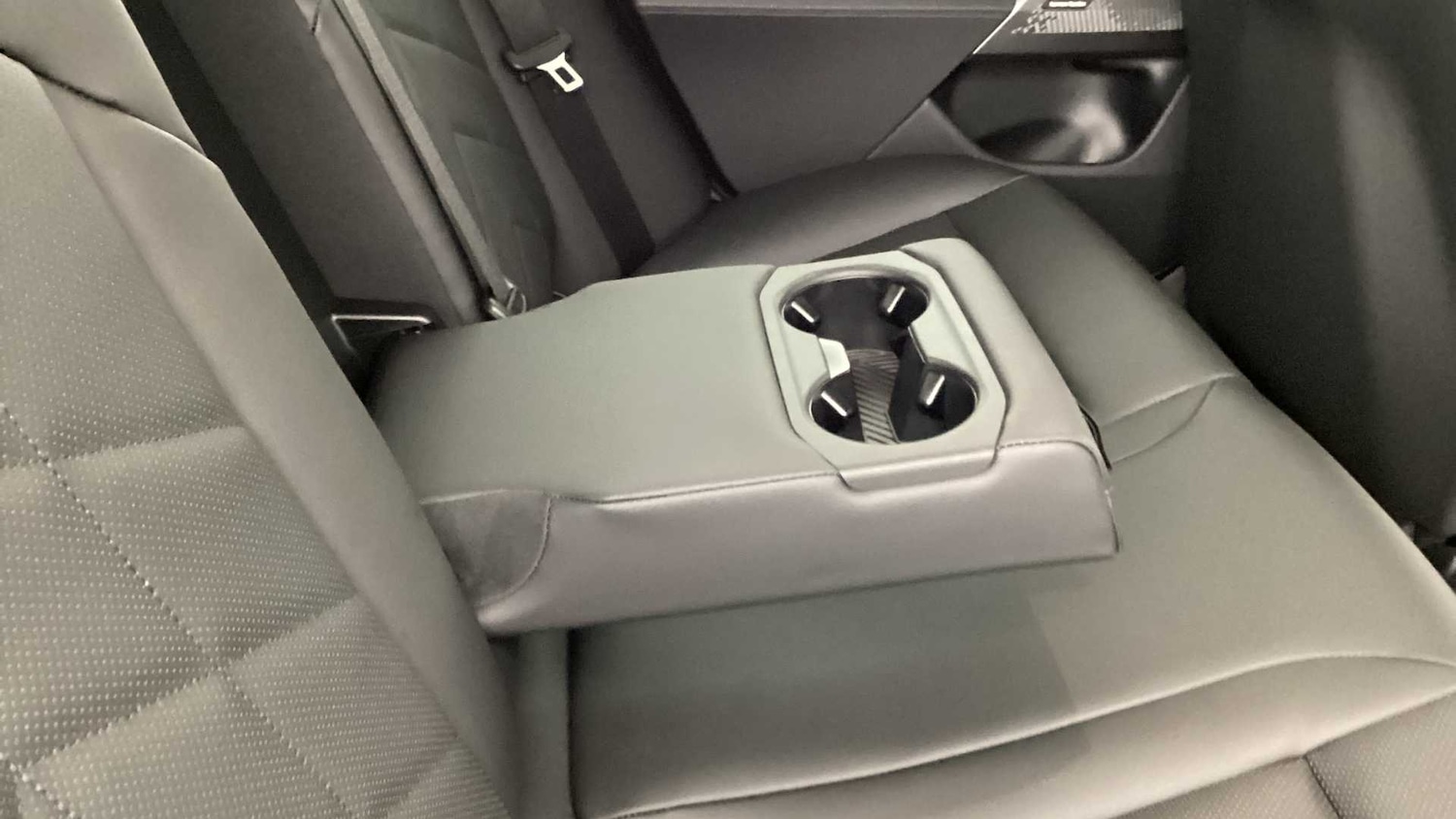 Used BMW 5 Series 2025 for sale - 76610550: Photo 31