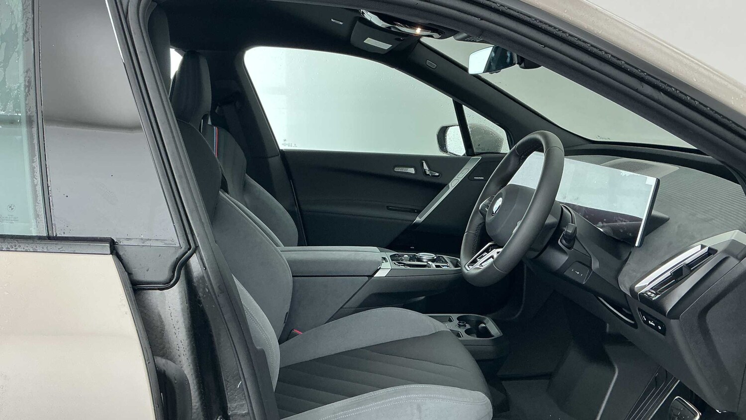 Used BMW iX 2025 for sale - 77674816: Photo 11