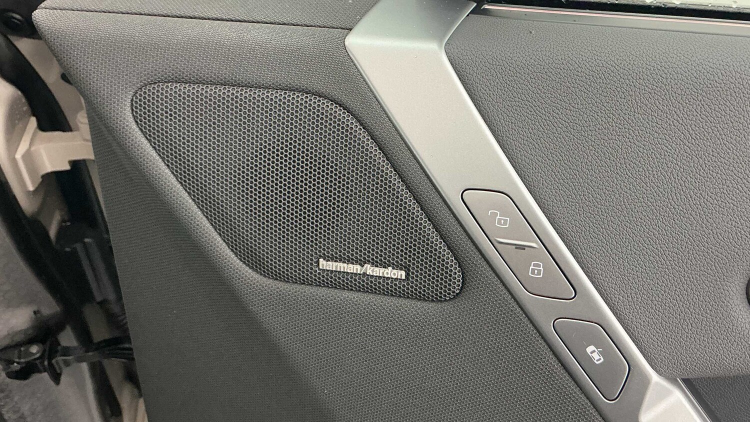 Used BMW iX 2025 for sale - 77674816: Photo 17