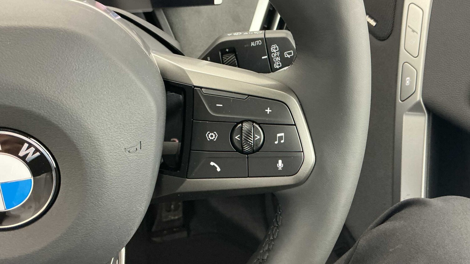 Used BMW iX 2025 for sale - 77674816: Photo 33