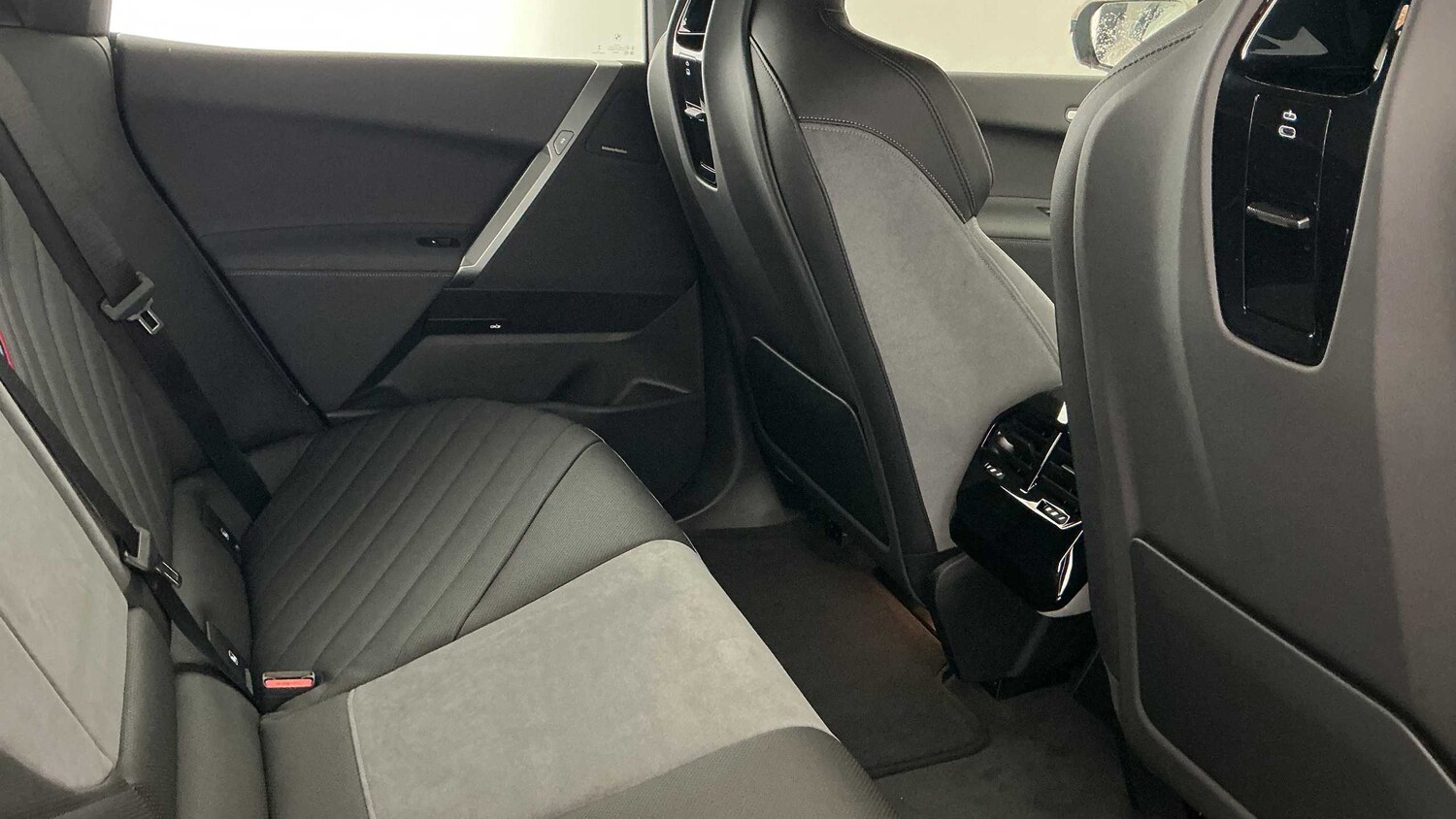 Used BMW iX 2025 for sale - 77674816: Photo 34