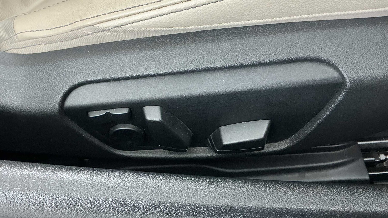 Used BMW Z4 for sale - 78104469: Photo 21