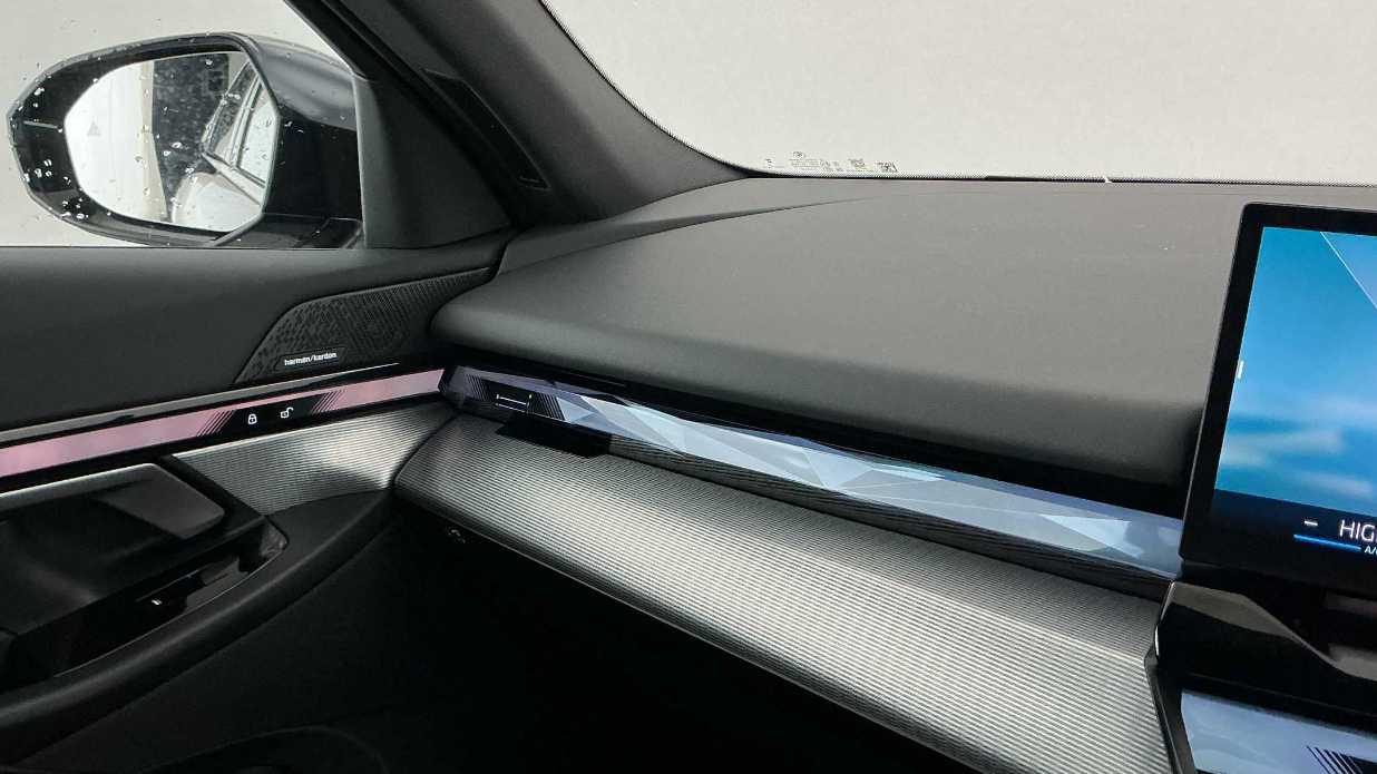 Used BMW 5 Series 2025 for sale - 78104806: Photo 22