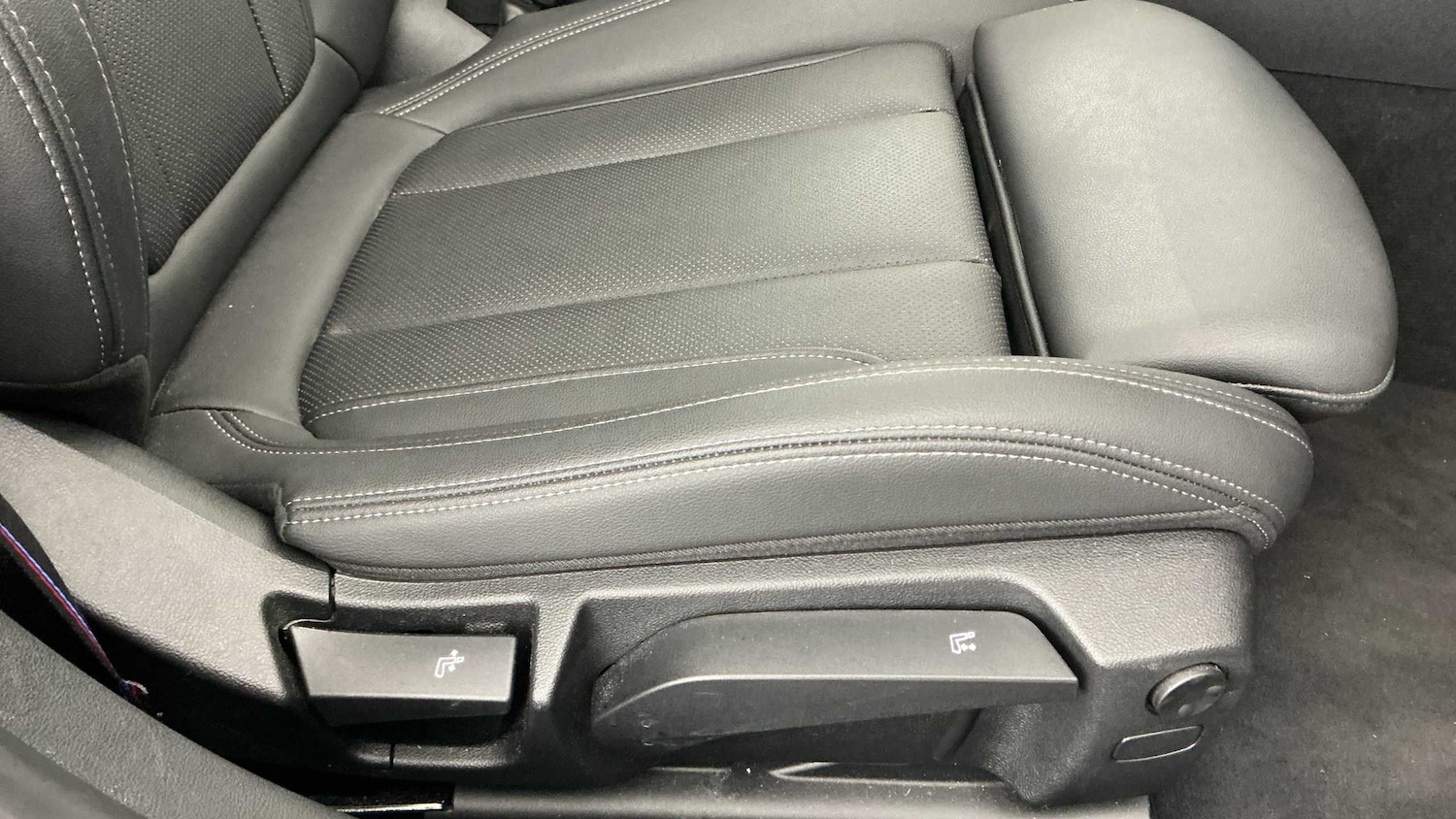 Used BMW 3 Series 2024 for sale - 76978871: Photo 19