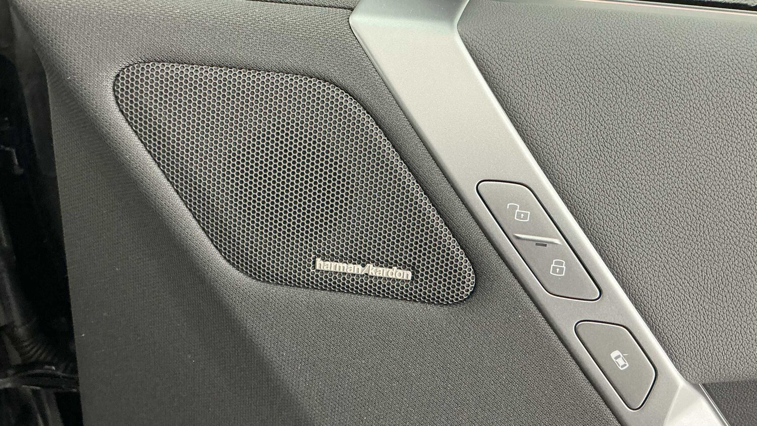 Used BMW iX 2025 for sale - 77674704: Photo 16