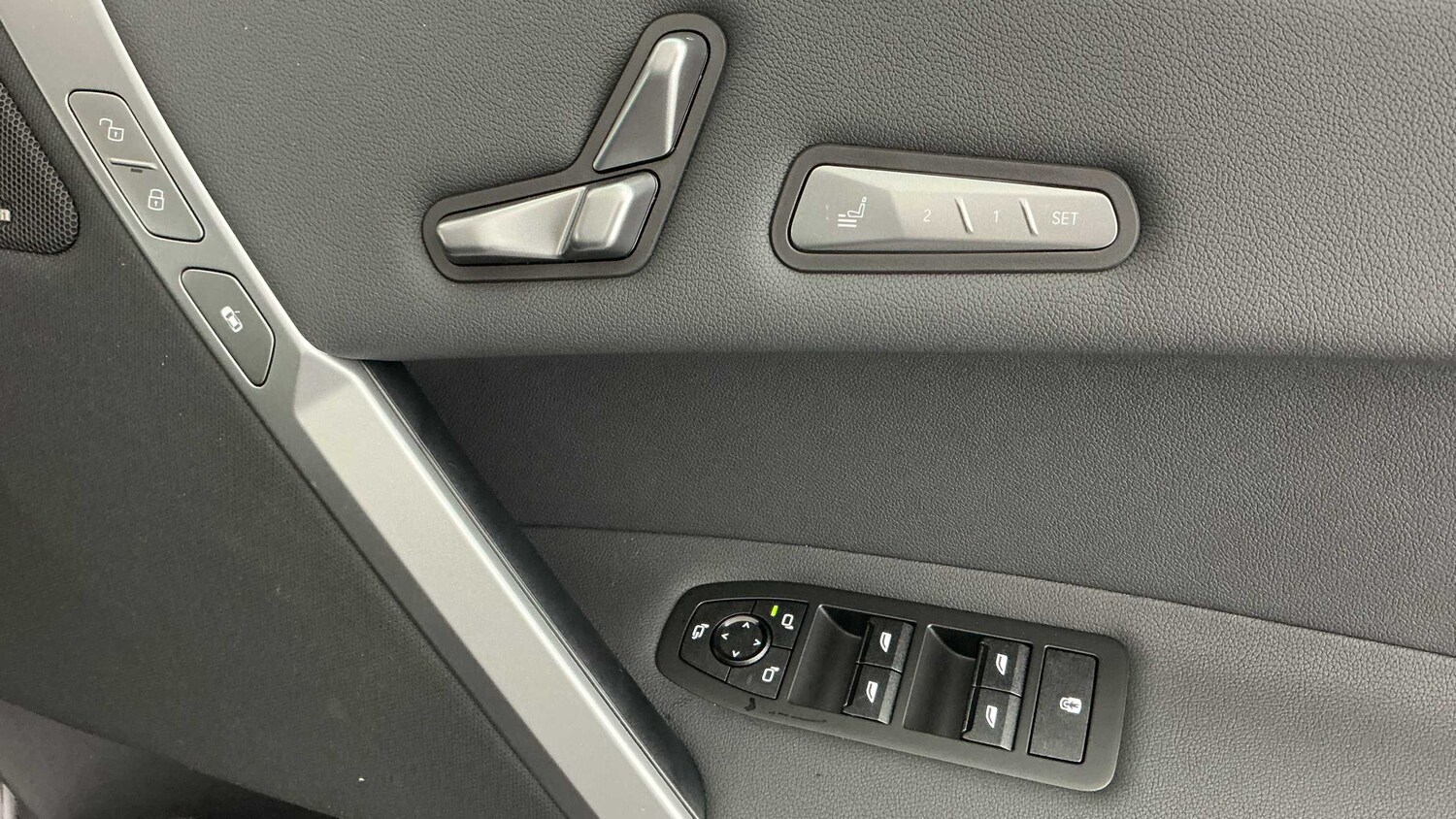 Used BMW iX 2025 for sale - 77674704: Photo 17