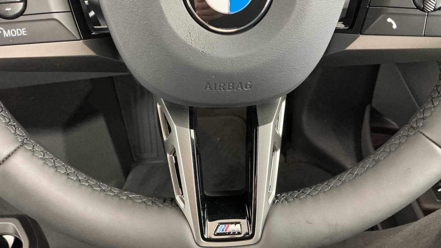 Used BMW iX 2025 for sale - 77674704: Photo 31