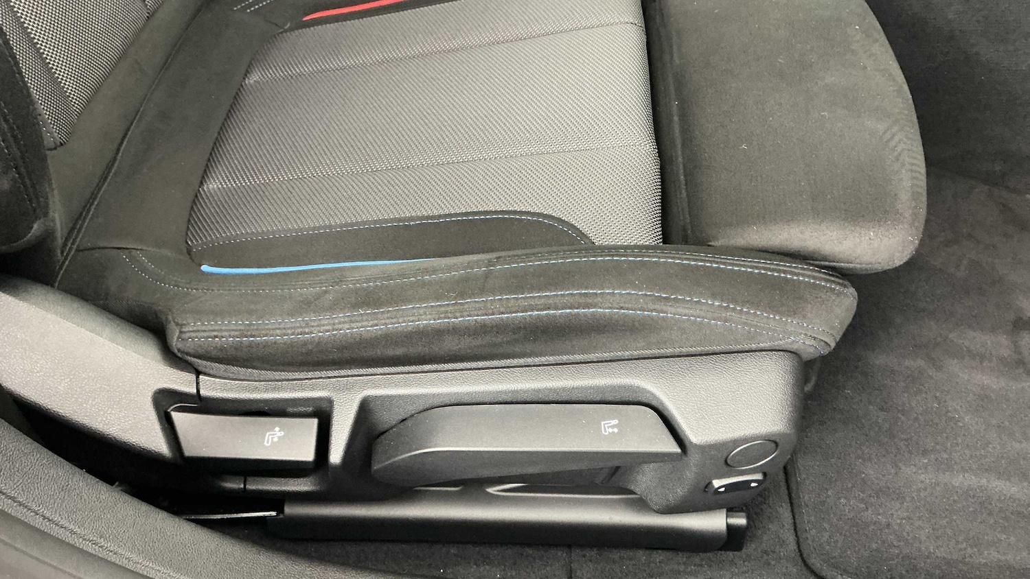Used BMW i4 2025 for sale - 76170118: Photo 22