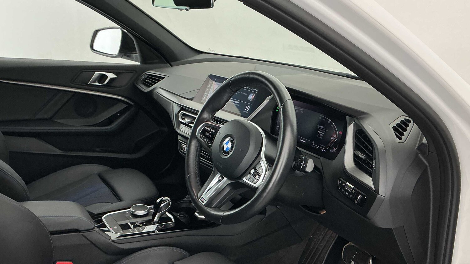 Used BMW 1 Series 2023 for sale - 77648963: Photo 6