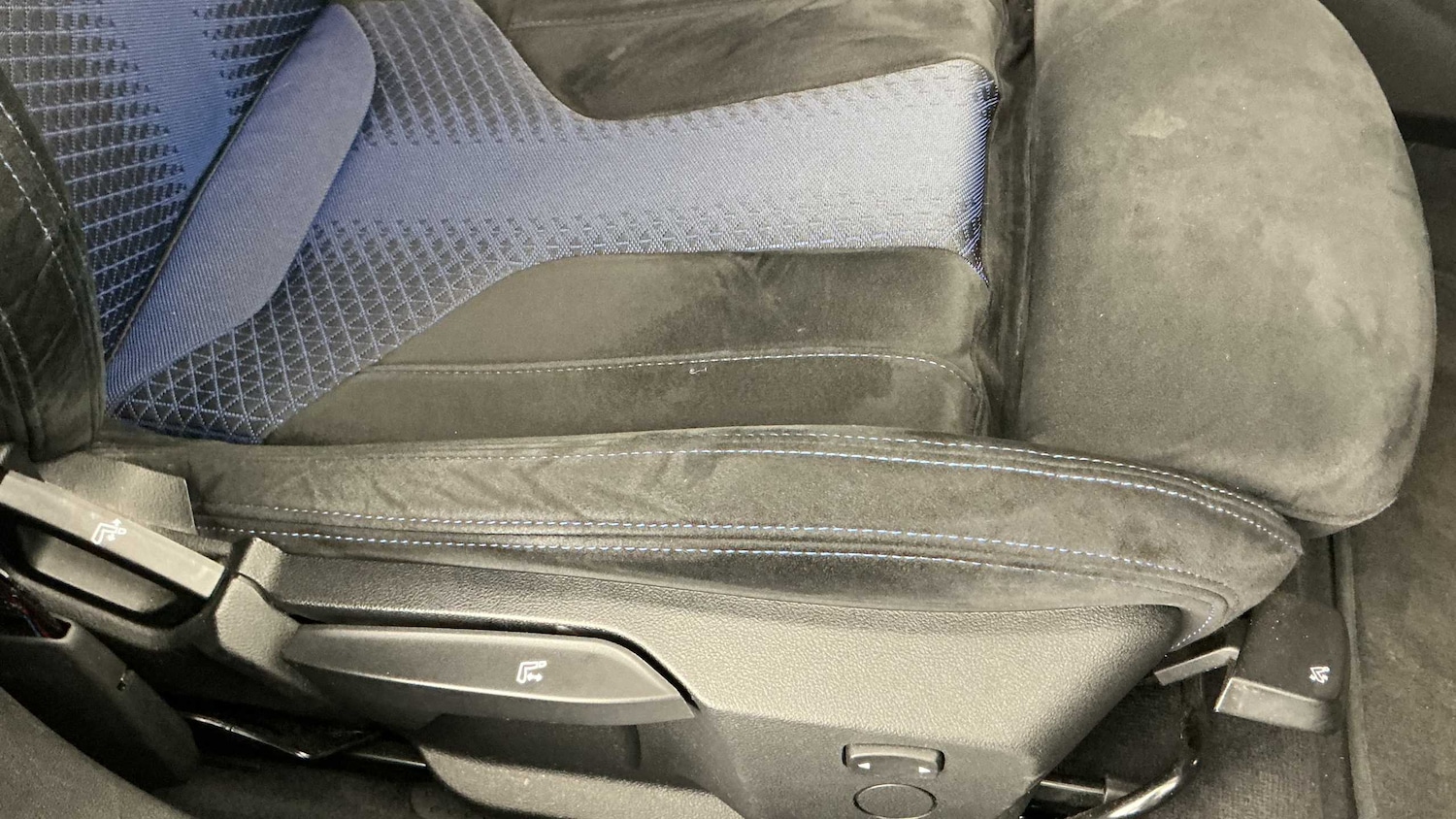 Used BMW 2 Series 2023 for sale - 76125811: Photo 19
