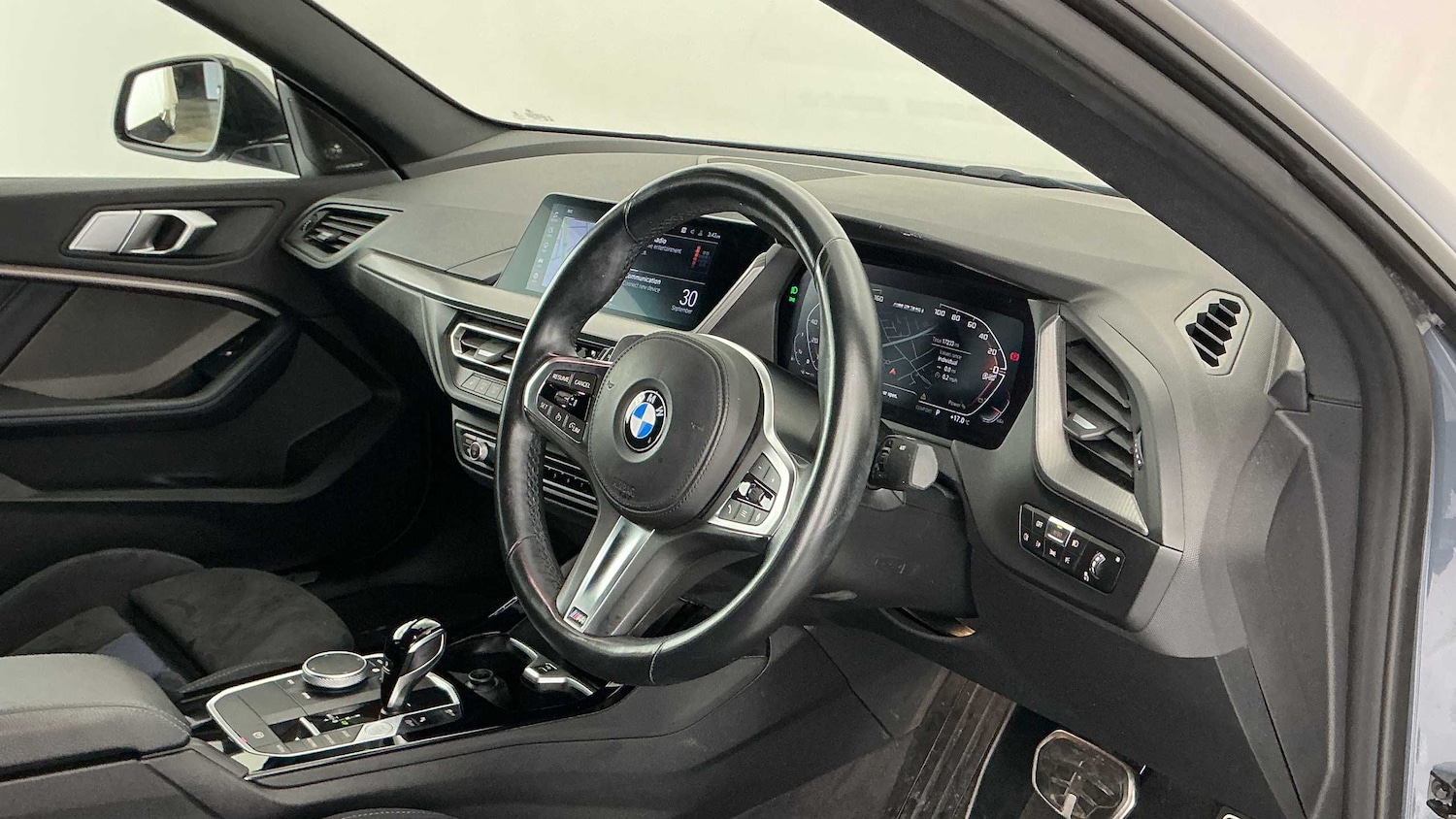 Used BMW 2 Series 2023 for sale - 76125811: Photo 6