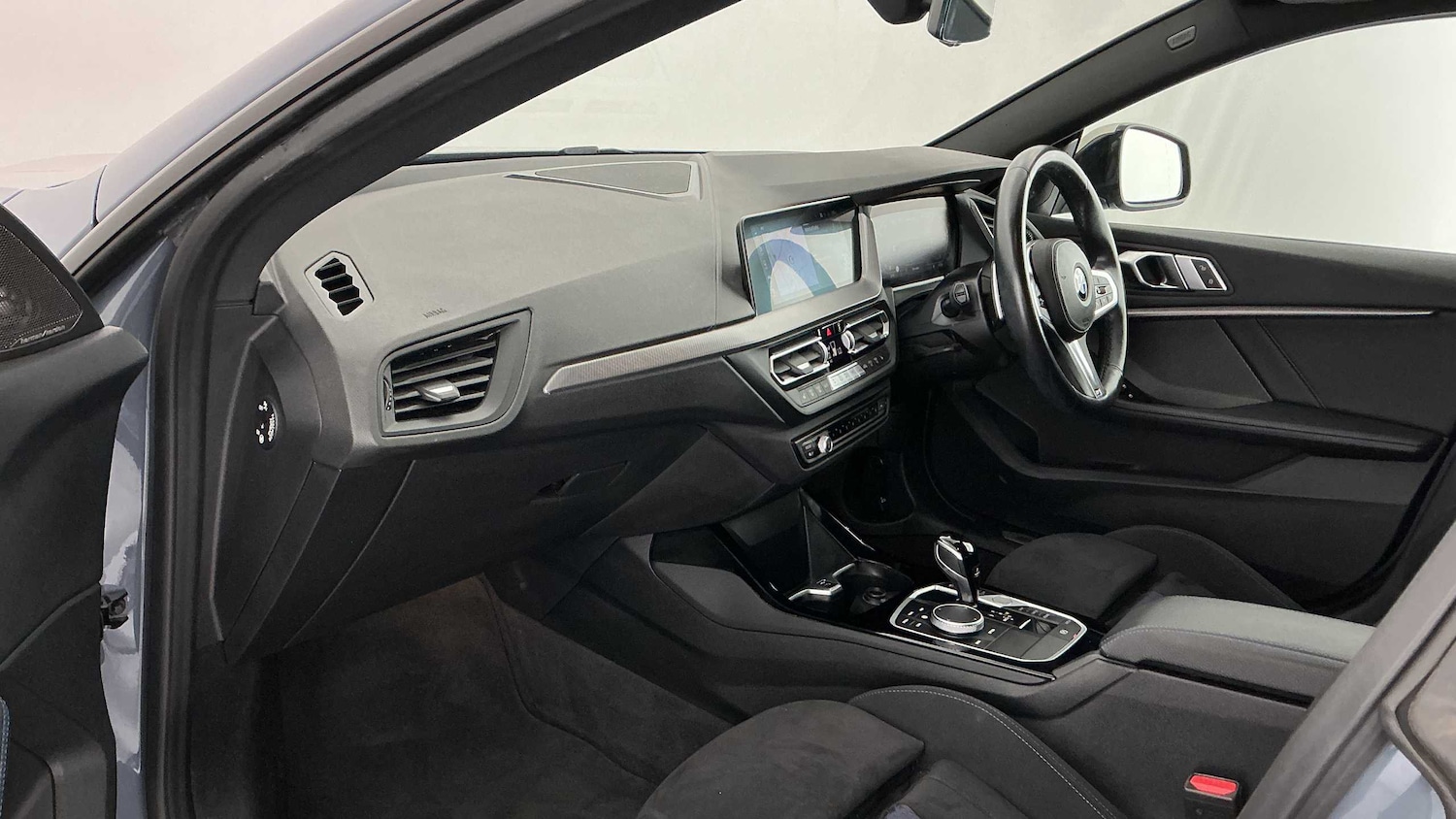 Used BMW 2 Series 2023 for sale - 76125811: Photo 7