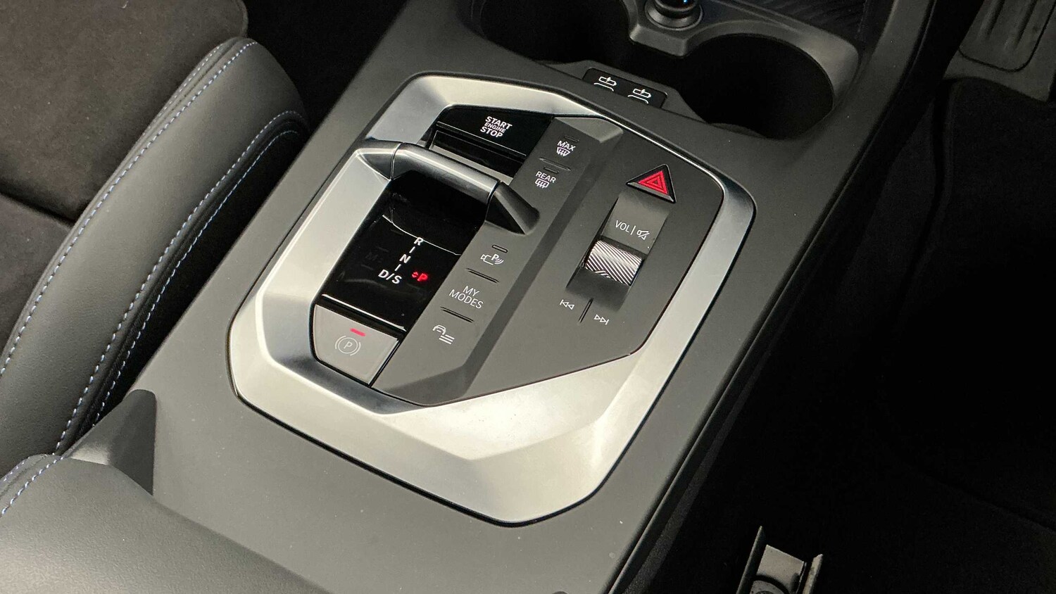 Used BMW 1 Series 2024 for sale - 76488012: Photo 10