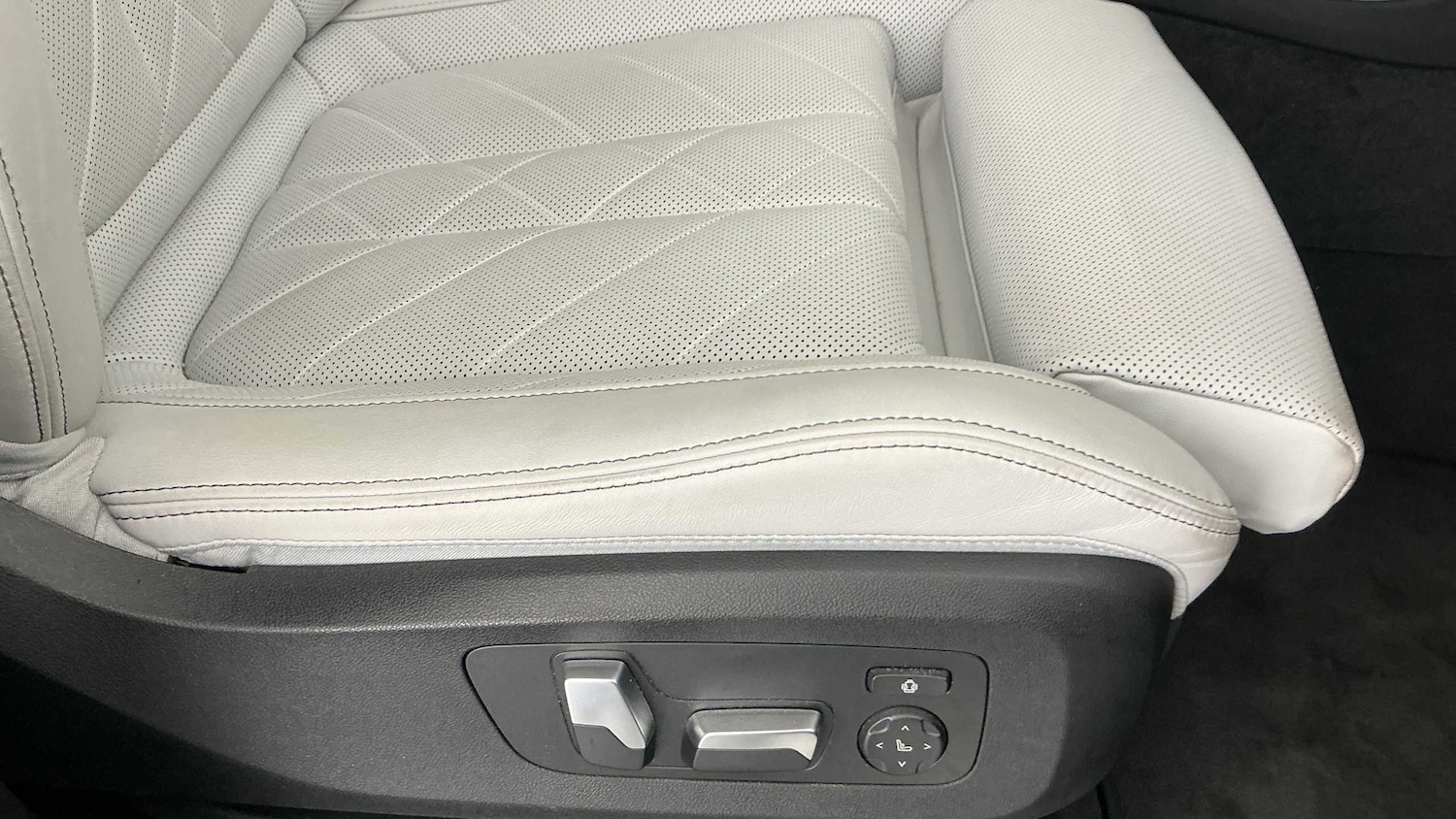 Used BMW X5 2024 for sale - 77194400: Photo 21