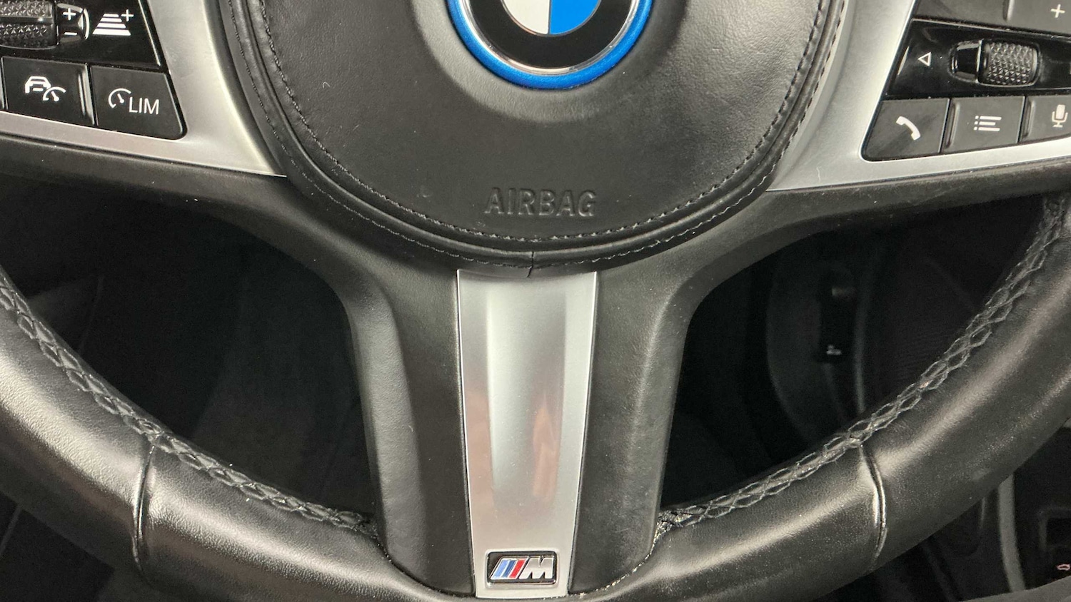 Used BMW i4 2022 for sale - 76705172: Photo 31