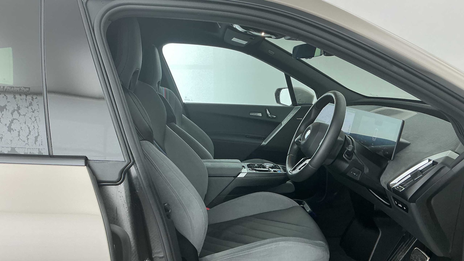 Used BMW iX 2025 for sale - 77233130: Photo 11