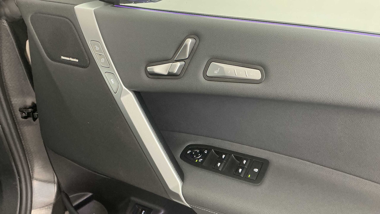 Used BMW iX 2025 for sale - 77233130: Photo 17