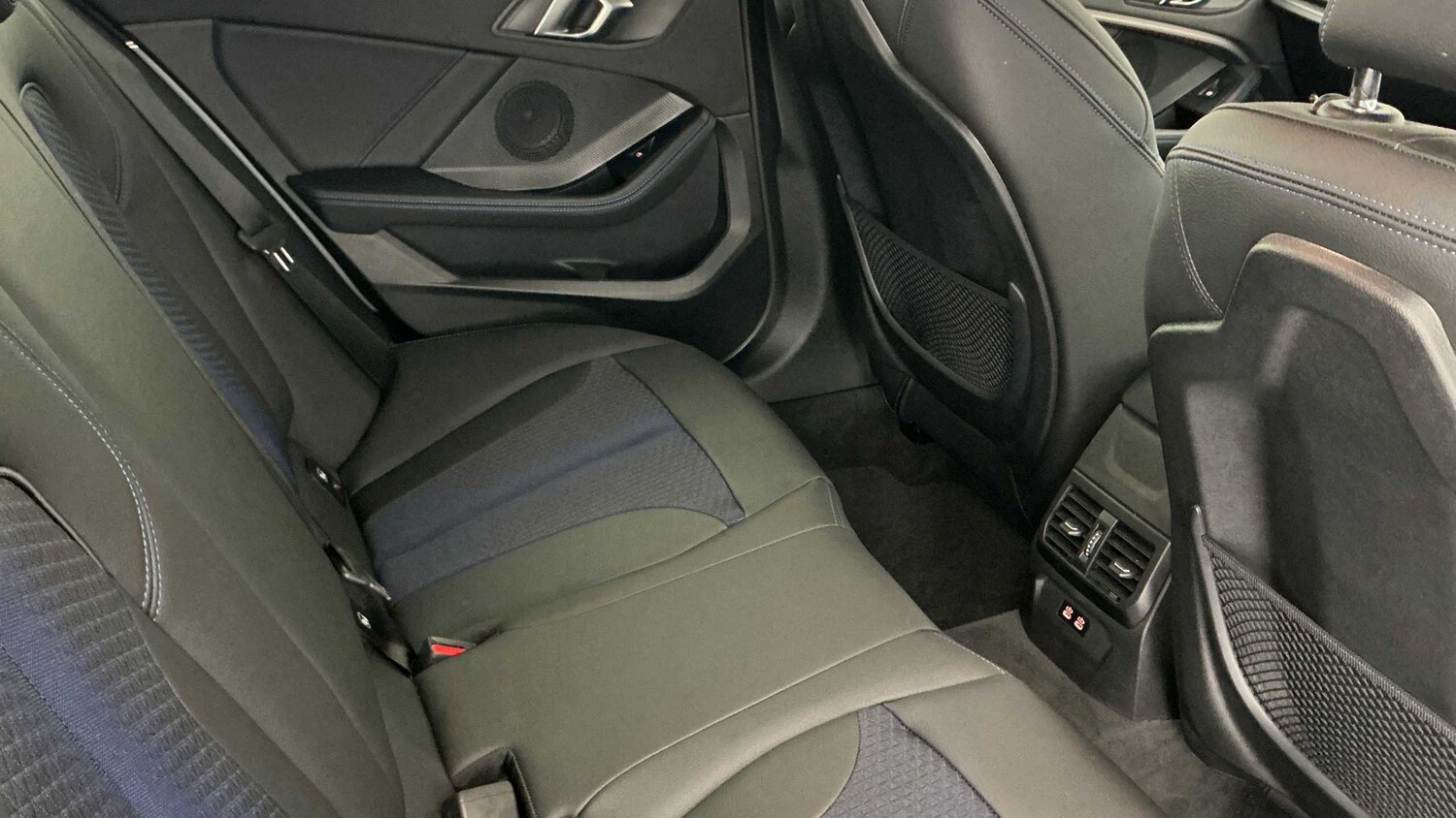 Used BMW 1 Series 2024 for sale - 77787123: Photo 35