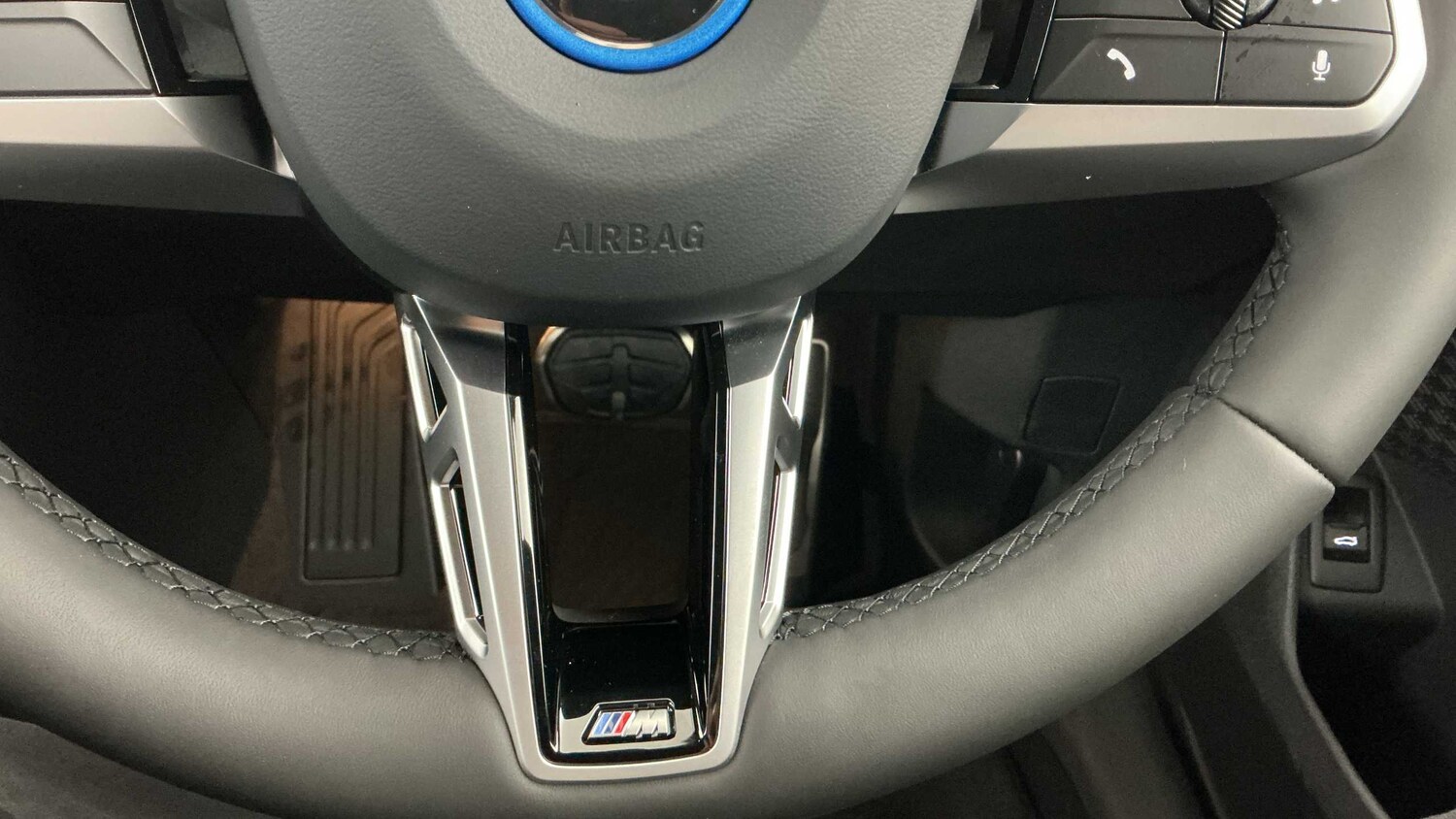 Used BMW iX2 2025 for sale - 77686615: Photo 32