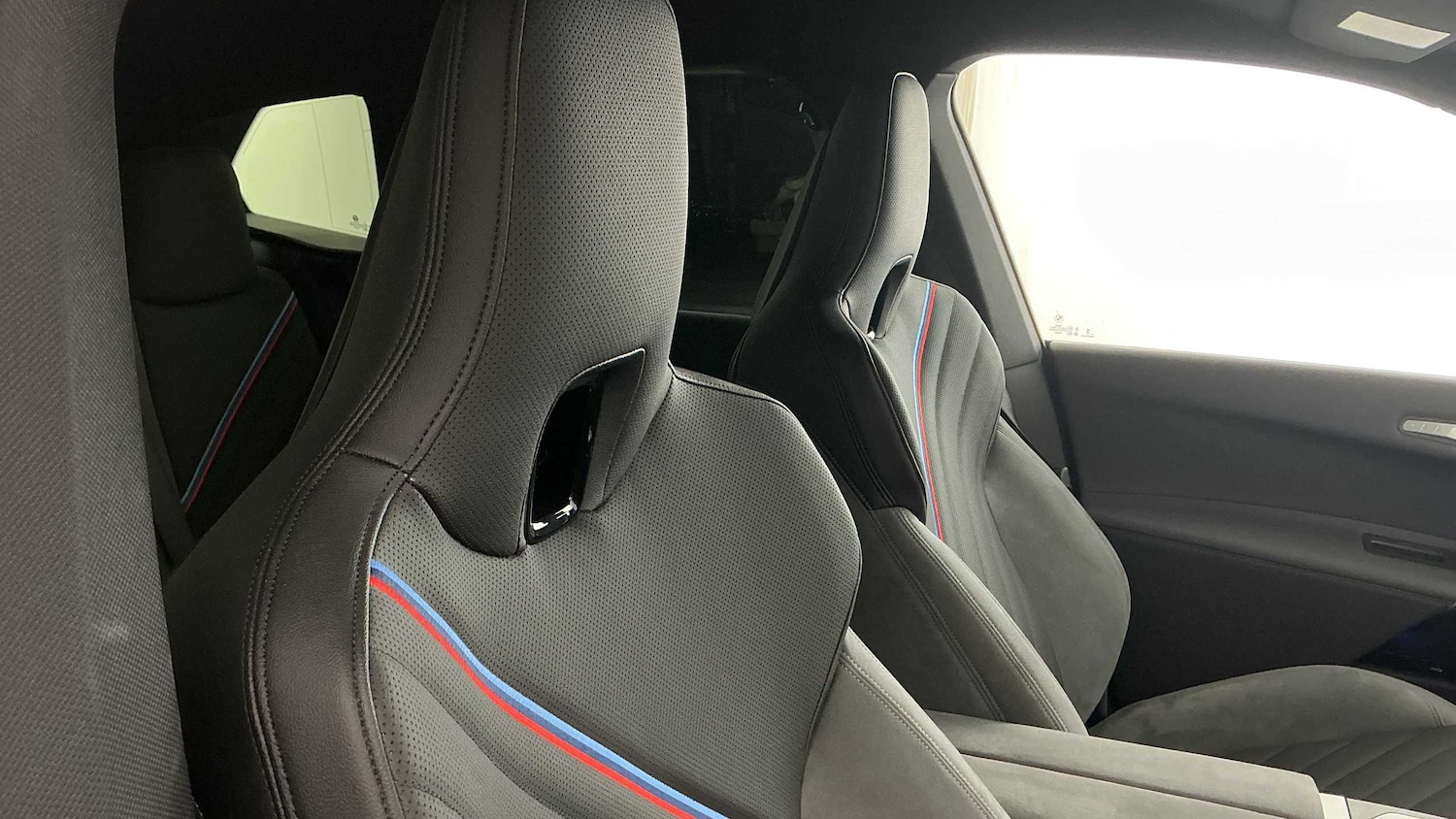 Used BMW iX 2025 for sale - 76191852: Photo 19