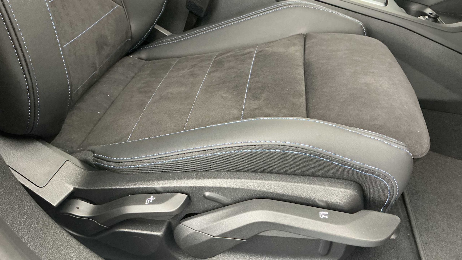 Used BMW 1 Series 2025 for sale - 77514314: Photo 19