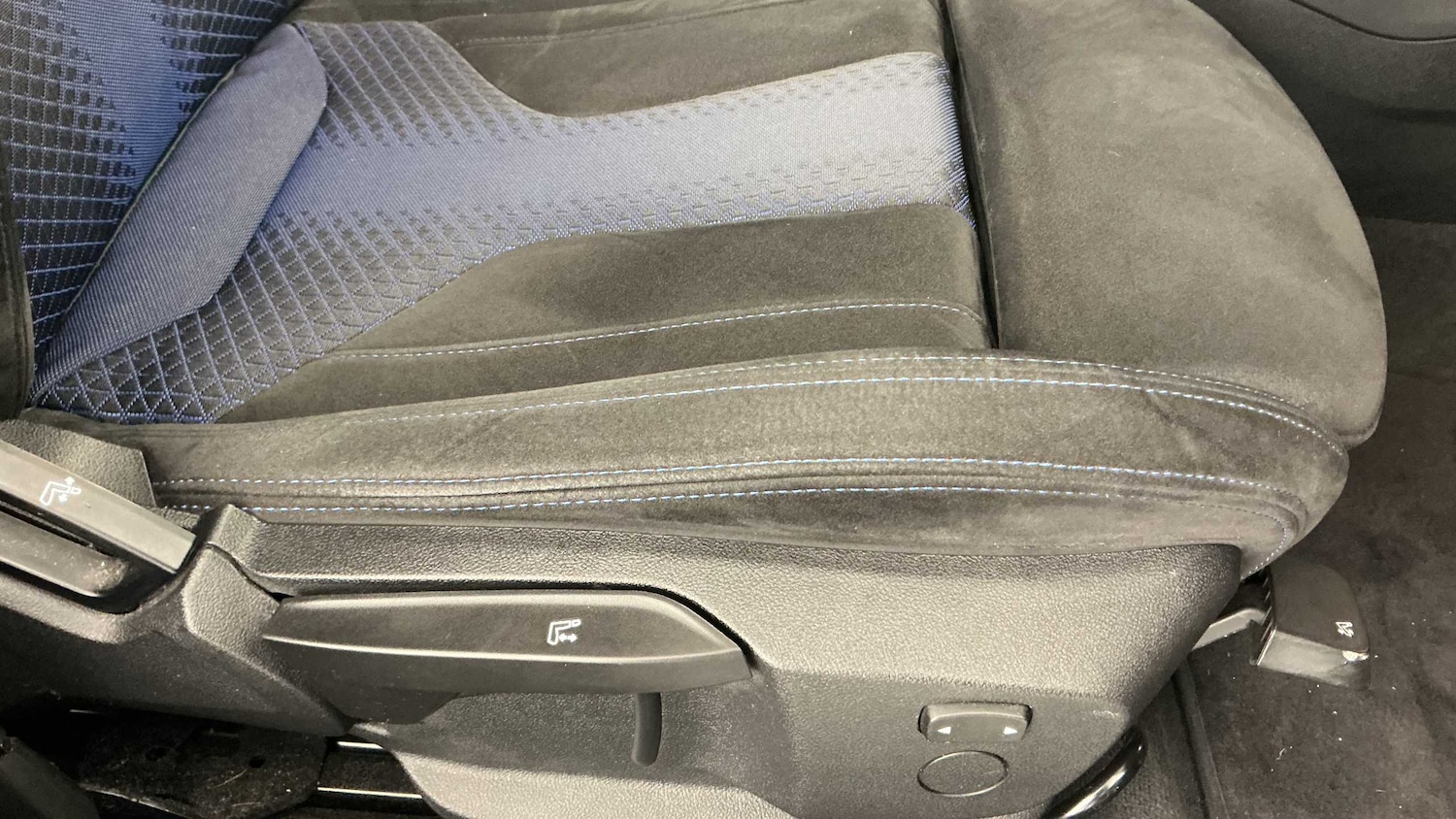 Used BMW 1 Series 2021 for sale - 77194436: Photo 21