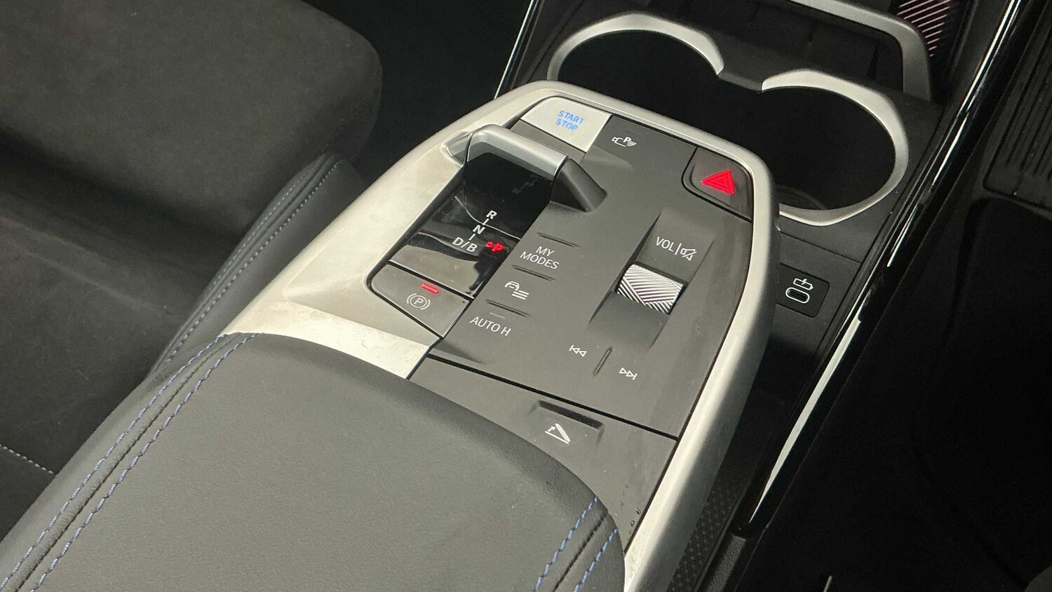 Used BMW iX1 2025 for sale - 76191976: Photo 10