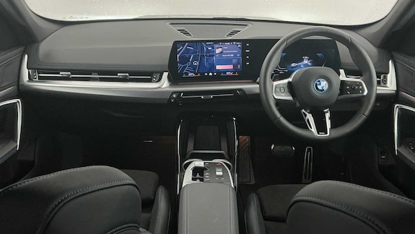Used BMW iX1 2025 for sale - 76191976: Photo 4