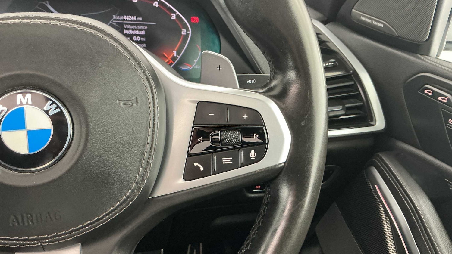 Used BMW X6 2020 for sale - 76732238: Photo 32