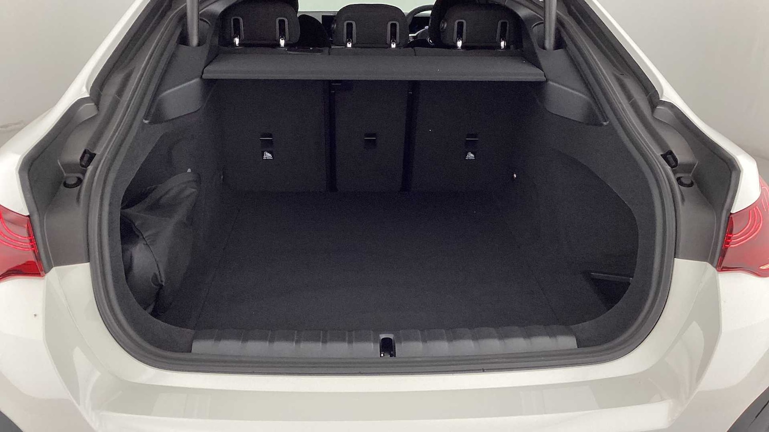 Used BMW i4 2025 for sale - 76610719: Photo 13