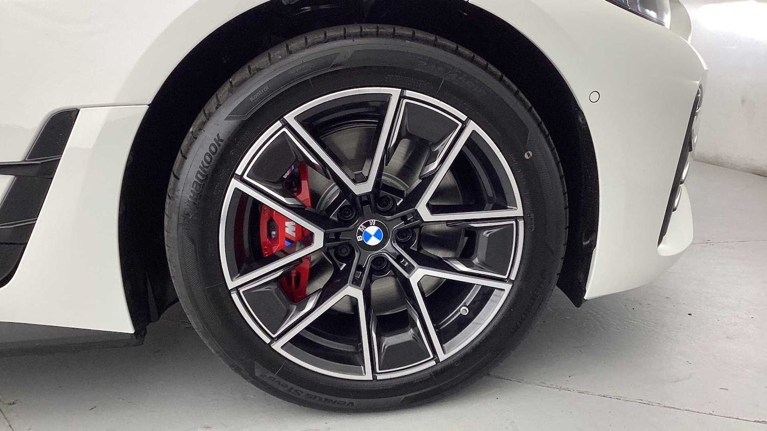 Used BMW i4 2025 for sale - 76610719: Photo 14