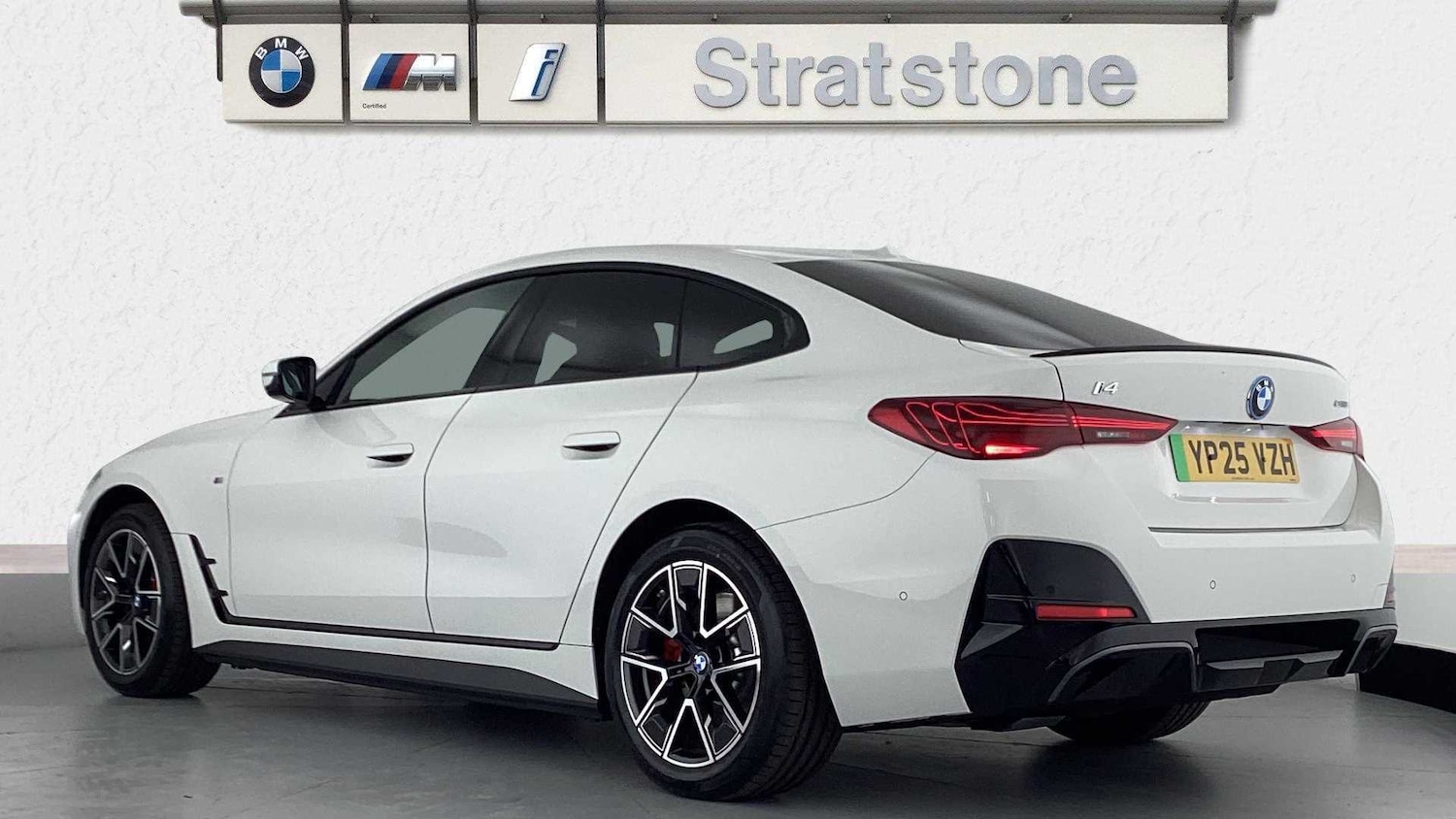 Used BMW i4 2025 for sale - 76610719: Photo 2