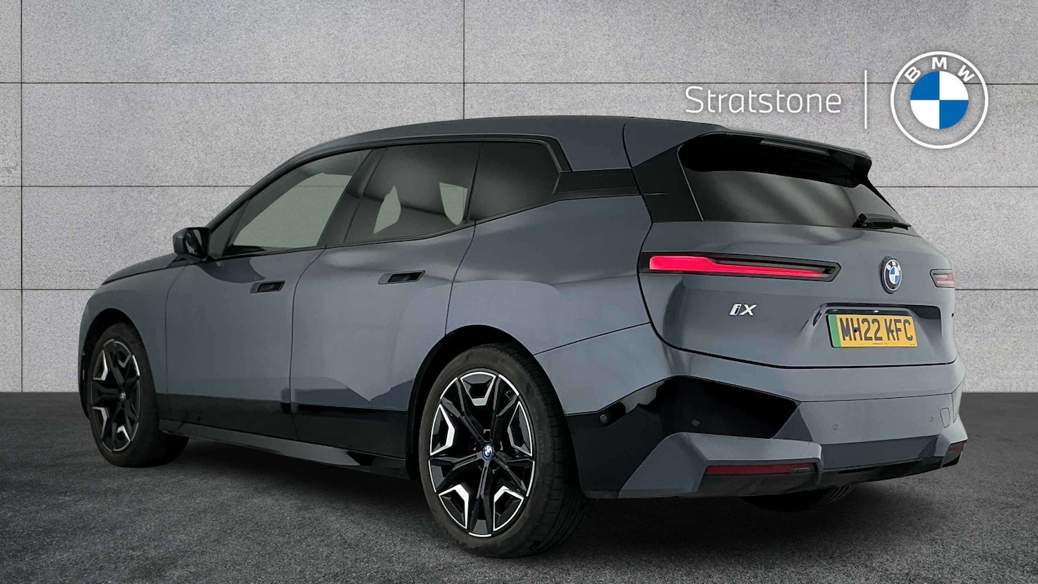 Used BMW iX 2022 for sale - 78024250: Photo 2