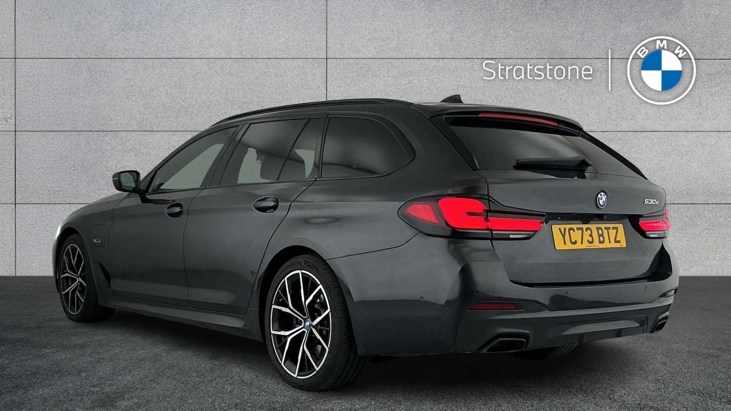 Used BMW 5 Series 2023 for sale - 77827481: Photo 2