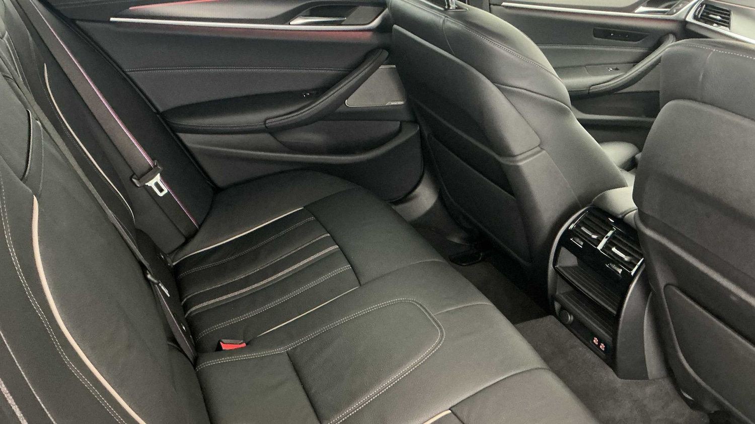 Used BMW 5 Series 2023 for sale - 77827481: Photo 35