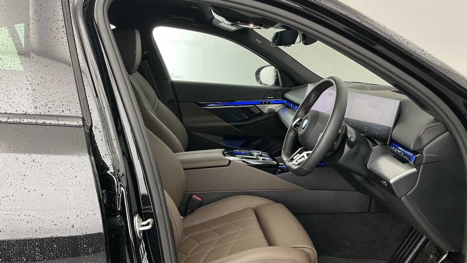 Used BMW 5 Series 2025 for sale - 76610703: Photo 11