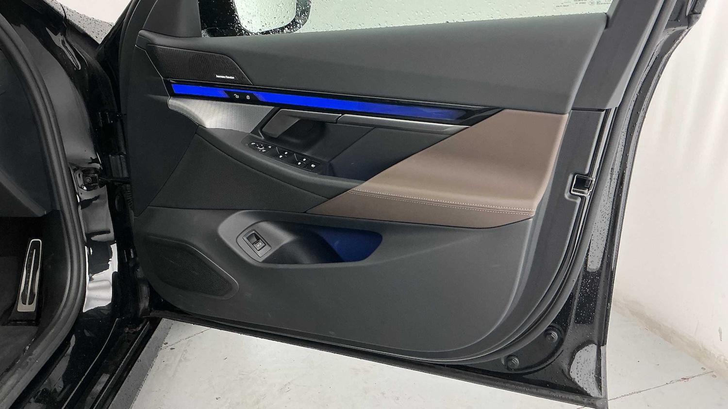 Used BMW 5 Series 2025 for sale - 76610703: Photo 18