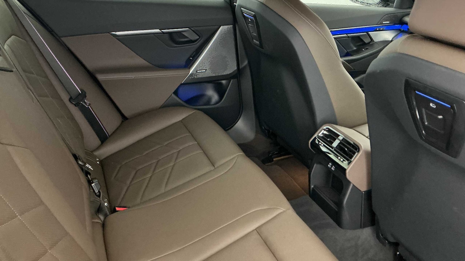 Used BMW 5 Series 2025 for sale - 76610703: Photo 35