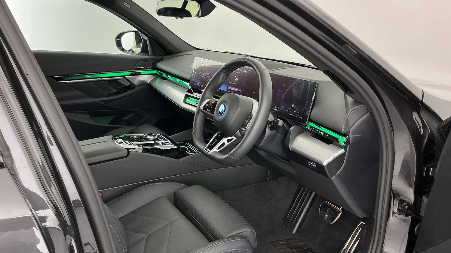 Used BMW 5 Series 2025 for sale - 77068519: Photo 6