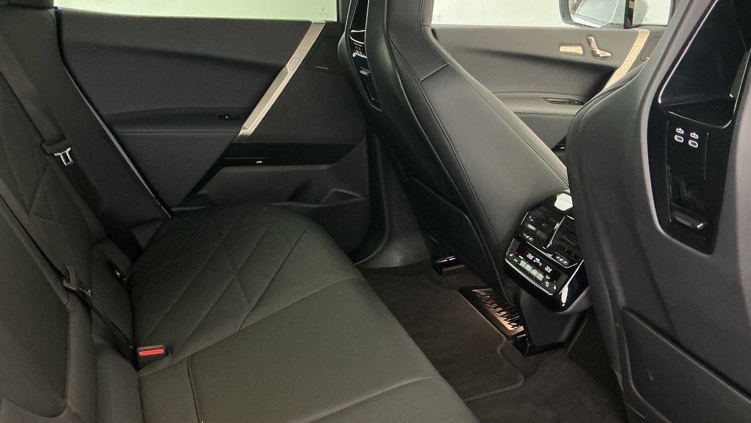 Used BMW iX 2022 for sale - 76704978: Photo 34