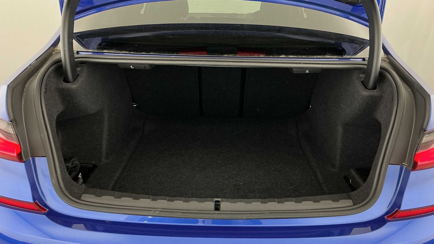 Used BMW 3 Series 2021 for sale - 77972856: Photo 13