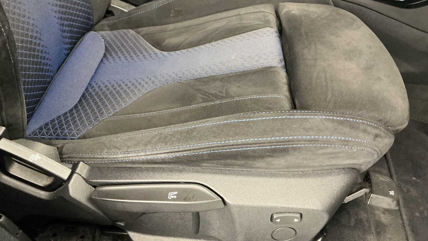 Used BMW 1 Series 2024 for sale - 77194391: Photo 20