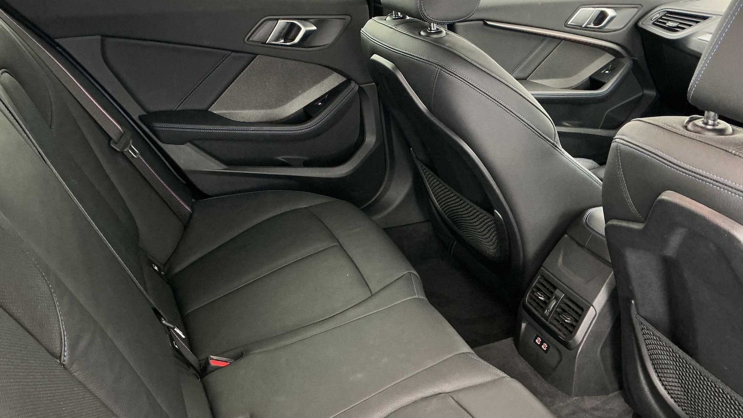 Used BMW 1 Series 2022 for sale - 76718060: Photo 35