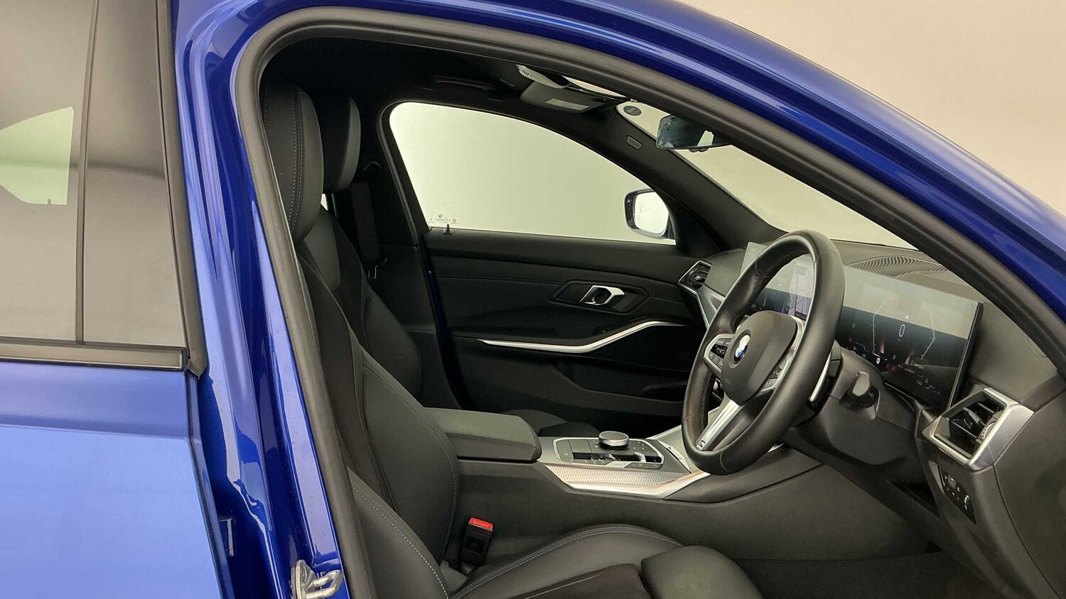 Used BMW 3 Series 2024 for sale - 77726919: Photo 11