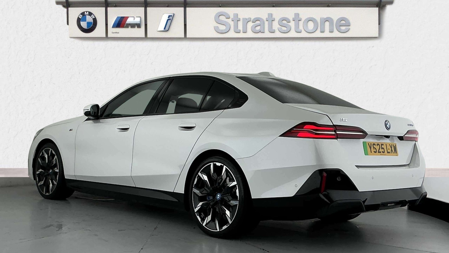 Used BMW i5 2025 for sale - 76610565: Photo 2