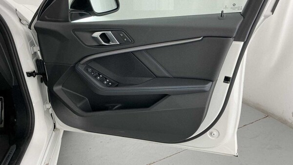 Used BMW 1 Series 2023 for sale - 75555264: Photo 17
