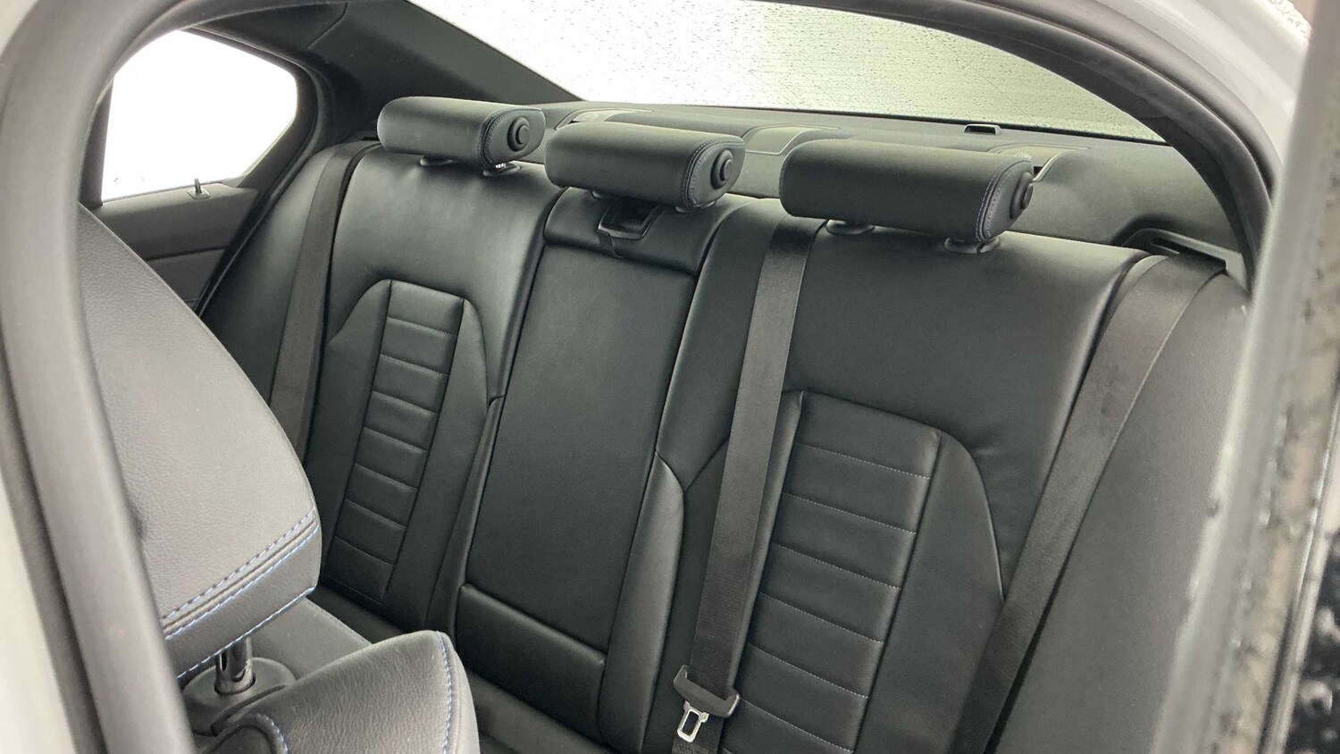 Used BMW 3 Series 2019 for sale - 77648790: Photo 12